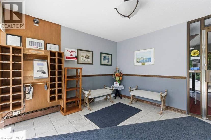 400 CHAMPLAIN Boulevard Unit# 406 — photo 32 of 40