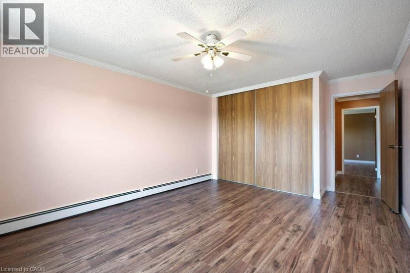 400 CHAMPLAIN Boulevard Unit# 406 — photo 20 of 40