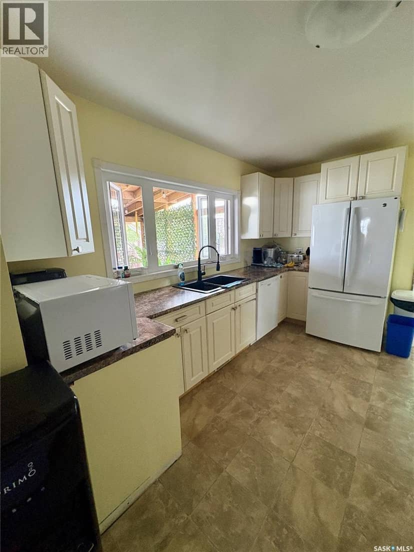 49 14th AVENUE SE, Swift Current, photo 5