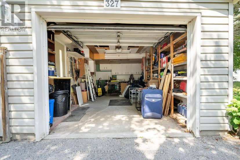 327 Everglade Crescent — photo 35 of 40