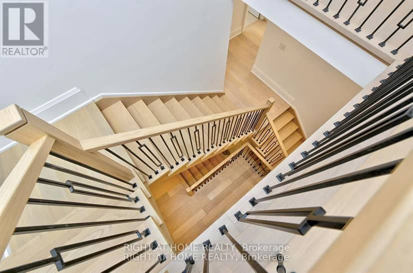 27 Hurlingham Crescent — photo 23 of 40