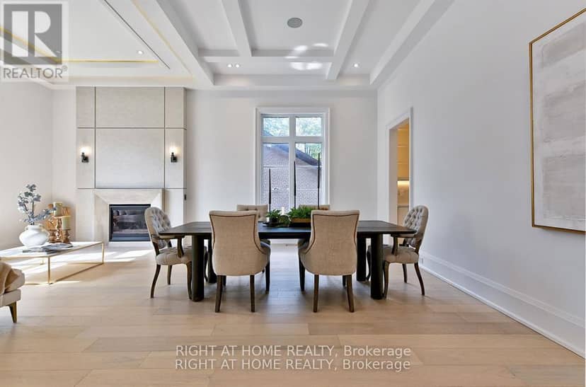 27 Hurlingham Crescent — photo 8 of 40
