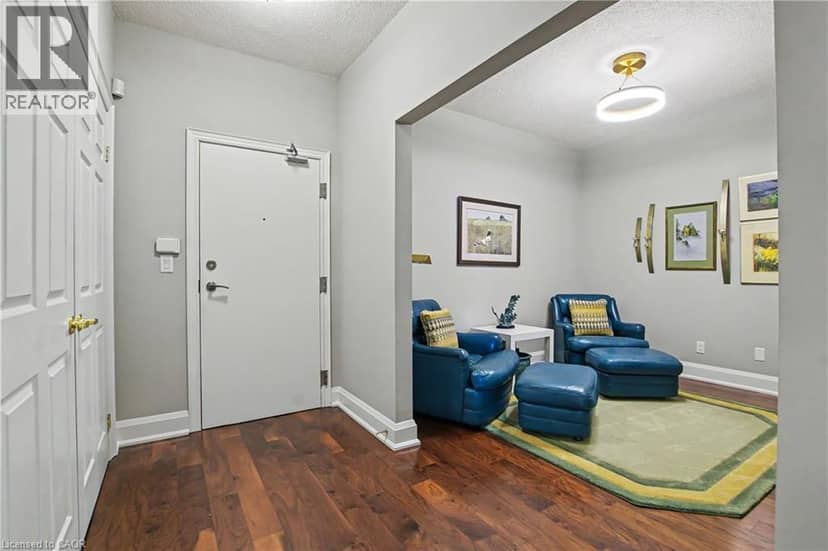 1477 LAKESHORE Road Unit# 701 — photo 8 of 38