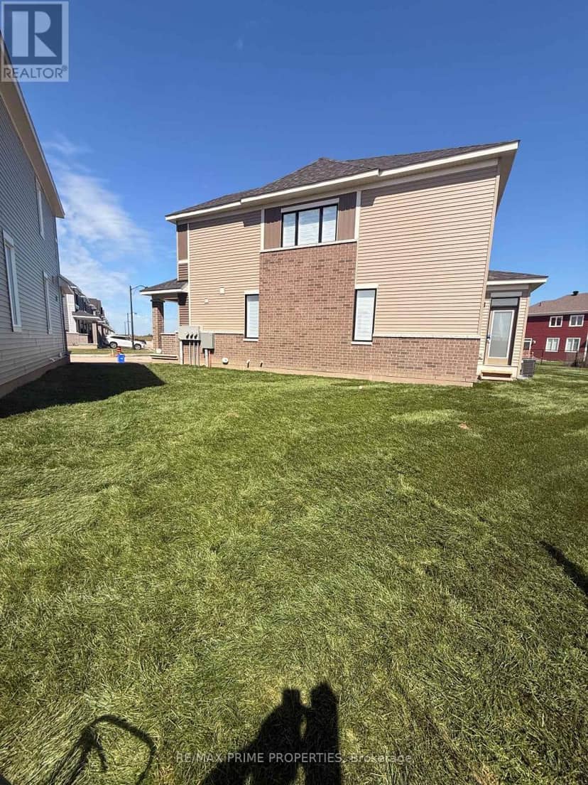 745 Haflinger Row, Ottawa, photo 3