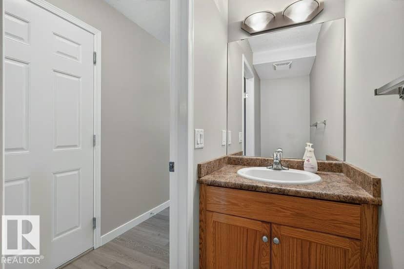 #26 2816 34 AV NW, Edmonton, photo 6