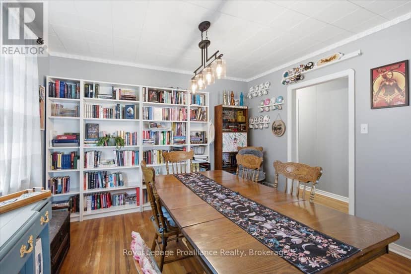 337 Bridge Street E — photo 11 of 40