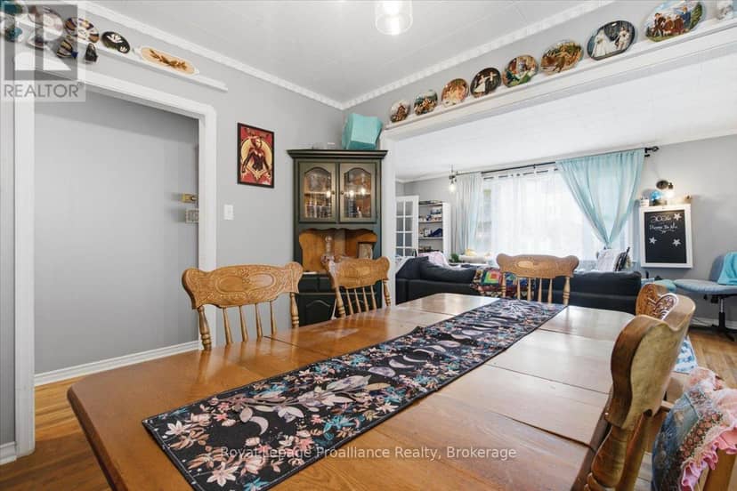 337 Bridge Street E — photo 12 of 40