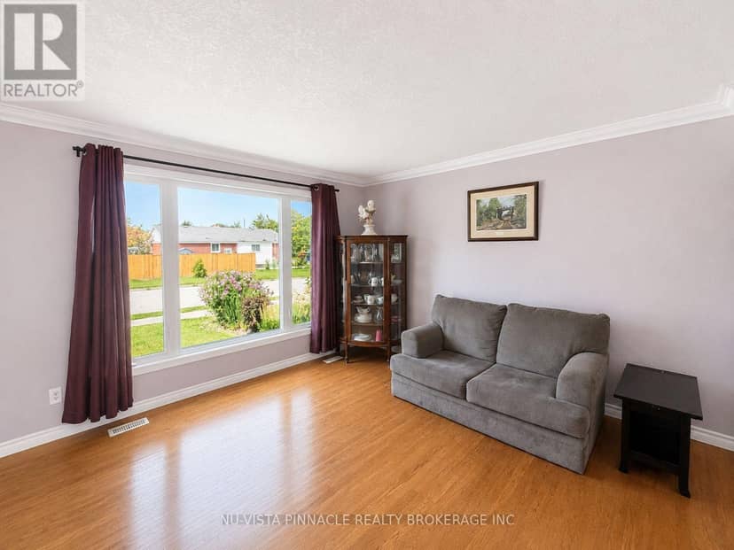 15 Gregory Place — photo 4 of 40