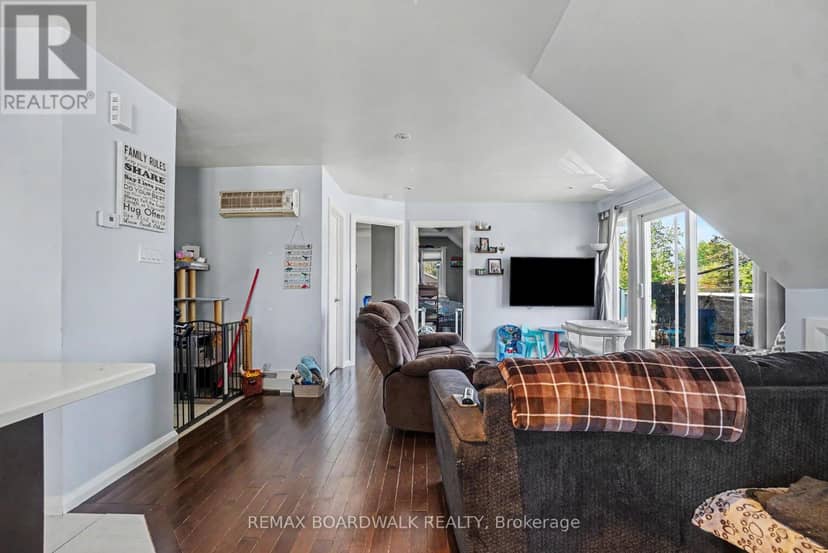 683 Principale Street — photo 23 of 40