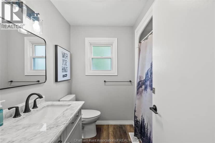 64 Park AVENUE East — photo 20 of 40
