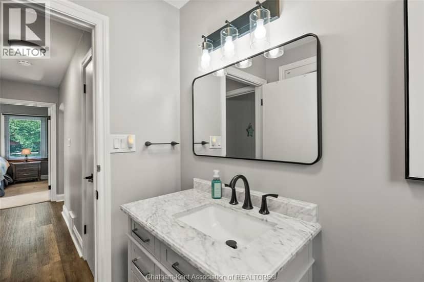 64 Park AVENUE East — photo 21 of 40