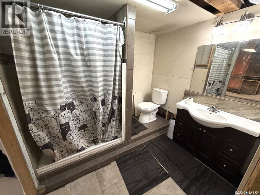 207 Main STREET — photo 10 of 13