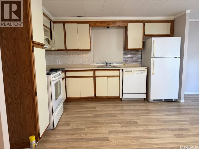 104 4th AVENUE, Melfort, photo 8