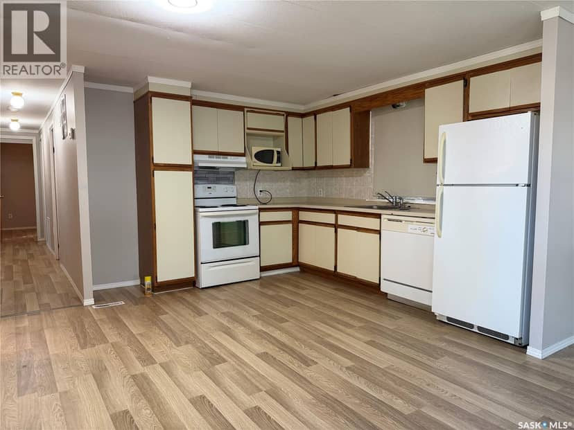 104 4th AVENUE — photo 9 of 22