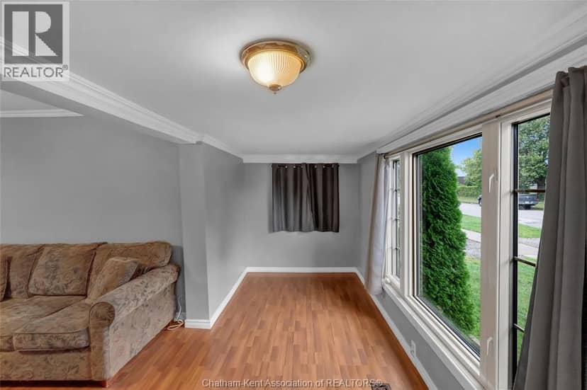 415 Queen STREET — photo 19 of 40