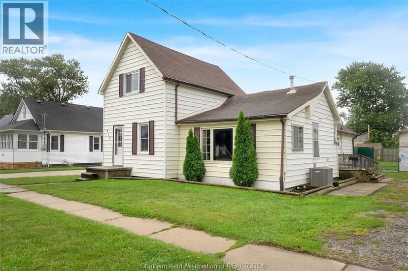 415 Queen STREET, Wallaceburg, photo 2