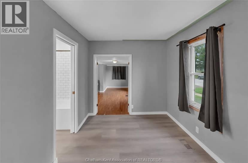 415 Queen STREET — photo 33 of 40