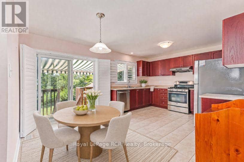 252 Spruce Street — photo 15 of 40