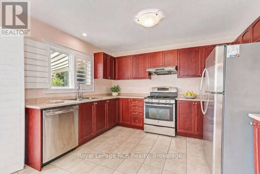 252 Spruce Street — photo 18 of 40