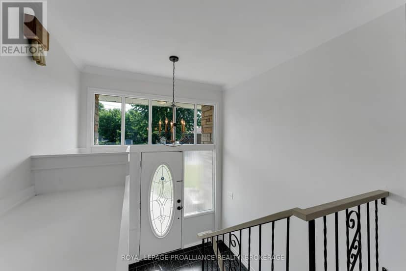 14 Baker Street, Kingston, photo 4