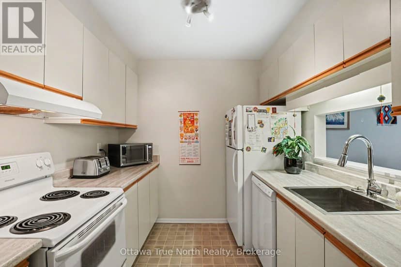 218 - 212 Viewmount Drive, Ottawa, photo 4