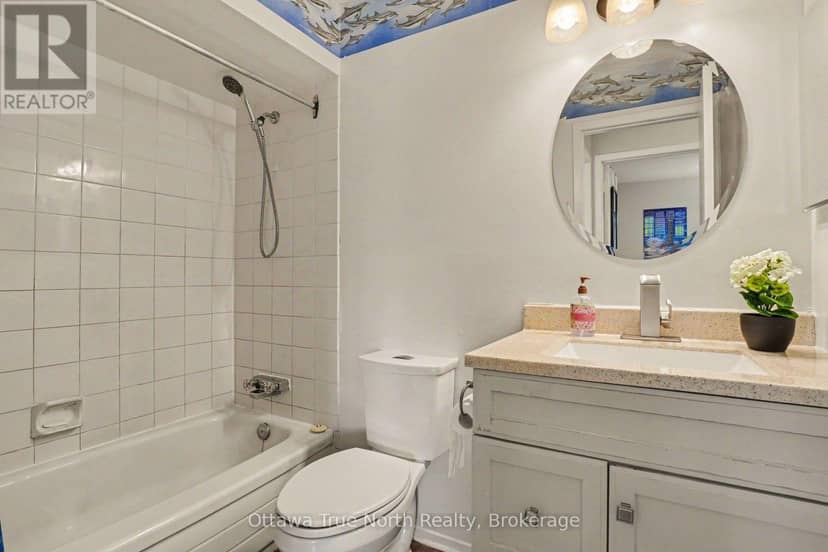 218 - 212 Viewmount Drive — photo 9 of 13