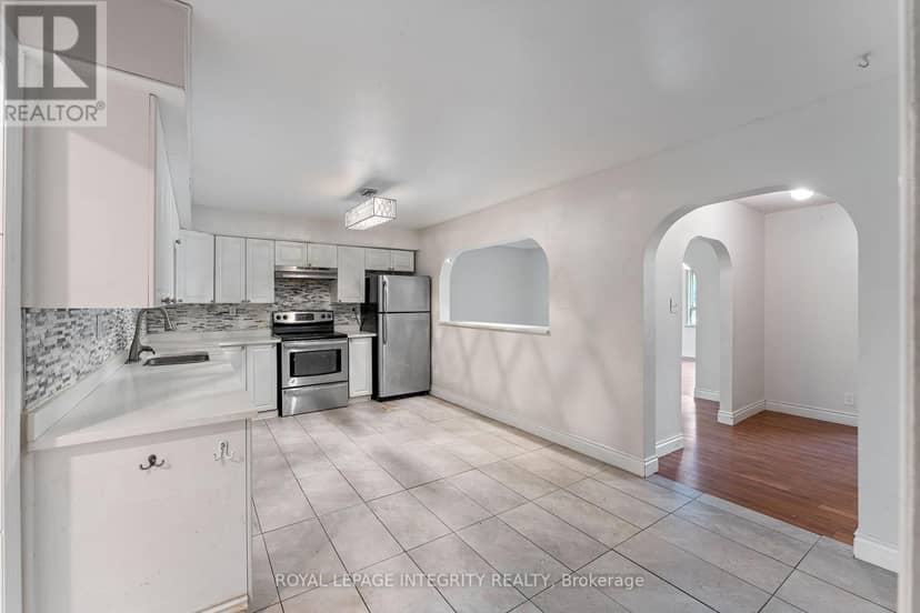 3823 Drouin Road — photo 9 of 37