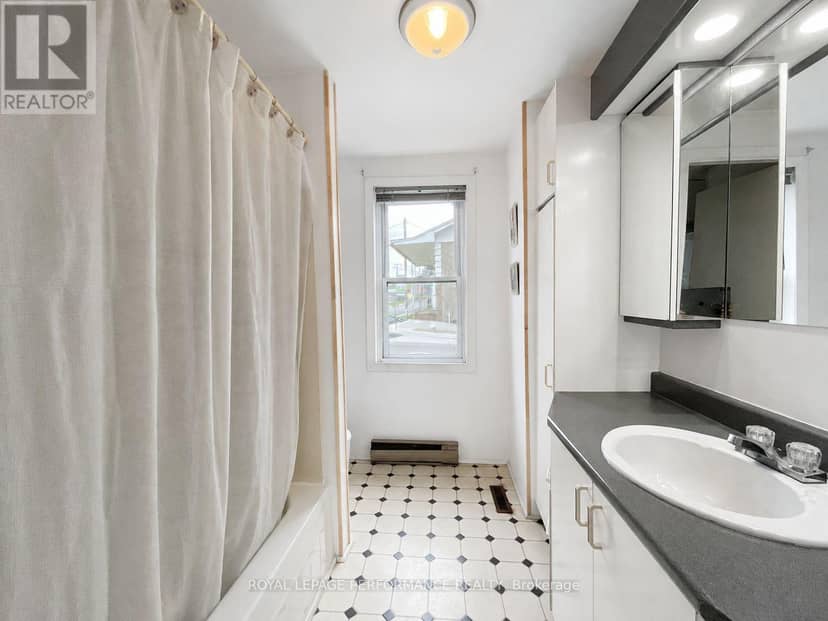 232 Regent Street — photo 9 of 24