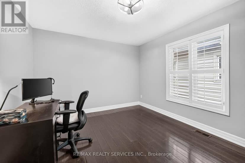 484 Greenwood Drive — photo 32 of 40