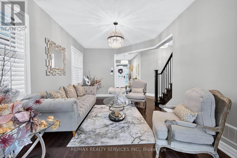 484 Greenwood Drive — photo 9 of 40