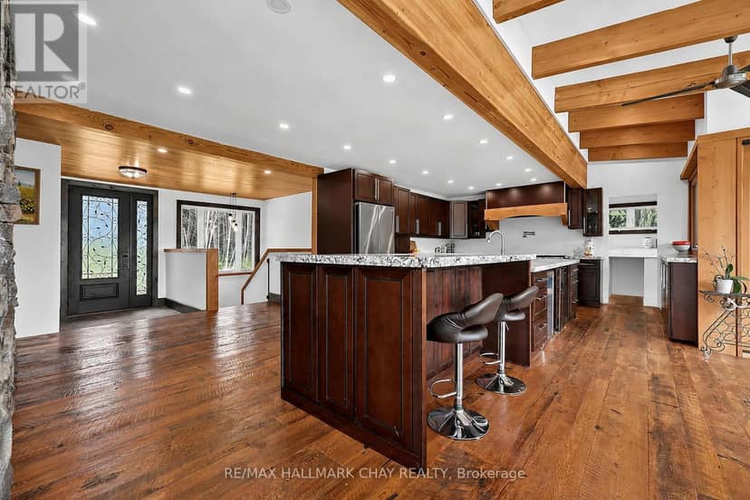 1507 Hendrie Road — photo 5 of 40