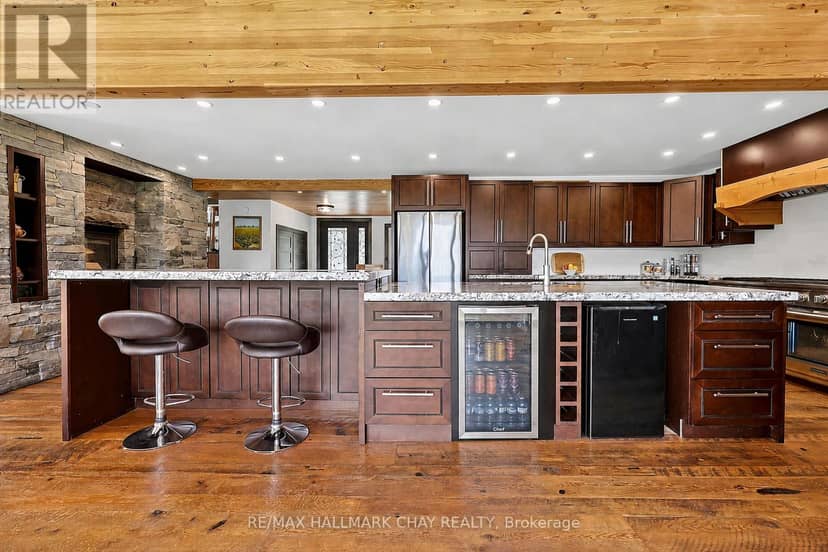 1507 Hendrie Road — photo 6 of 40
