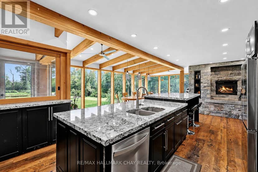 1507 Hendrie Road — photo 8 of 40
