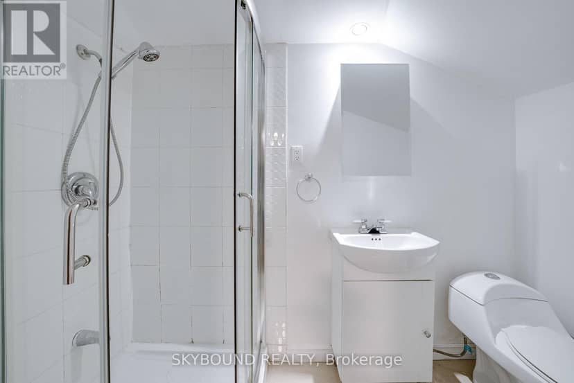 43 Craydon Avenue — photo 21 of 38