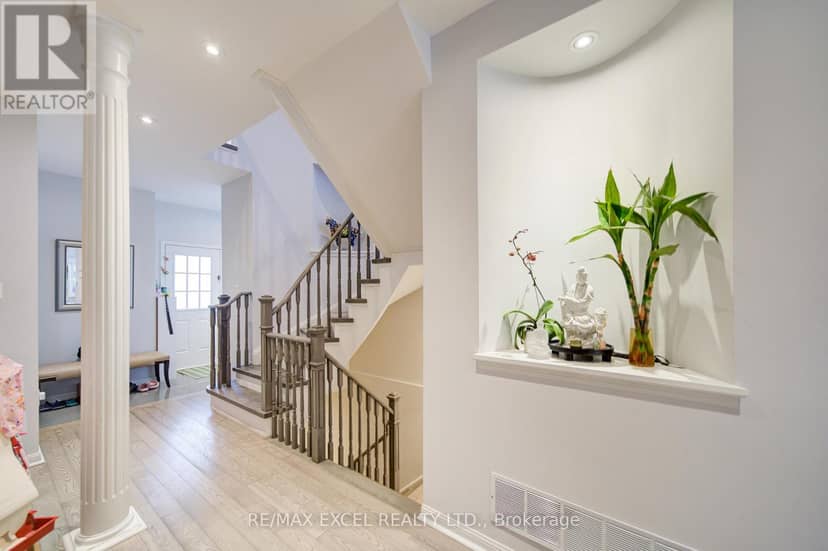 6 Sapphire Drive — photo 9 of 40