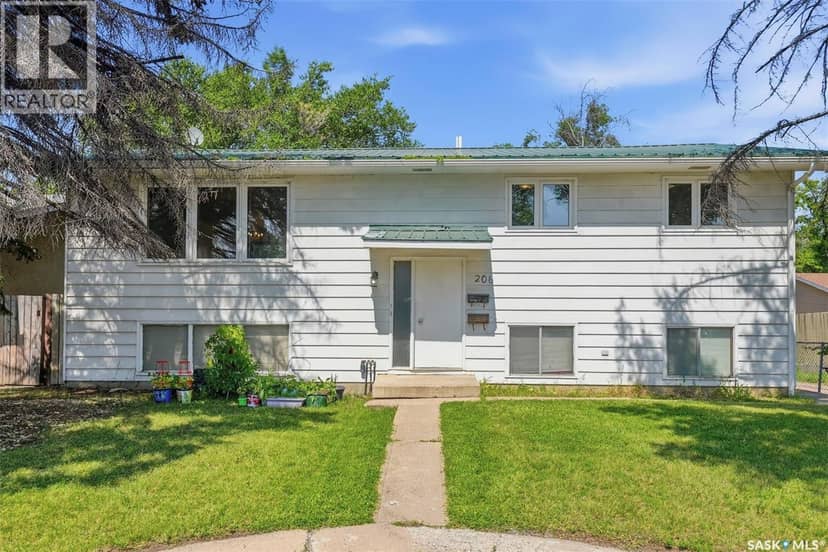 206 Carleton DRIVE — photo 2 of 40