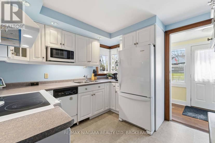 70 Riverside Drive — photo 24 of 40