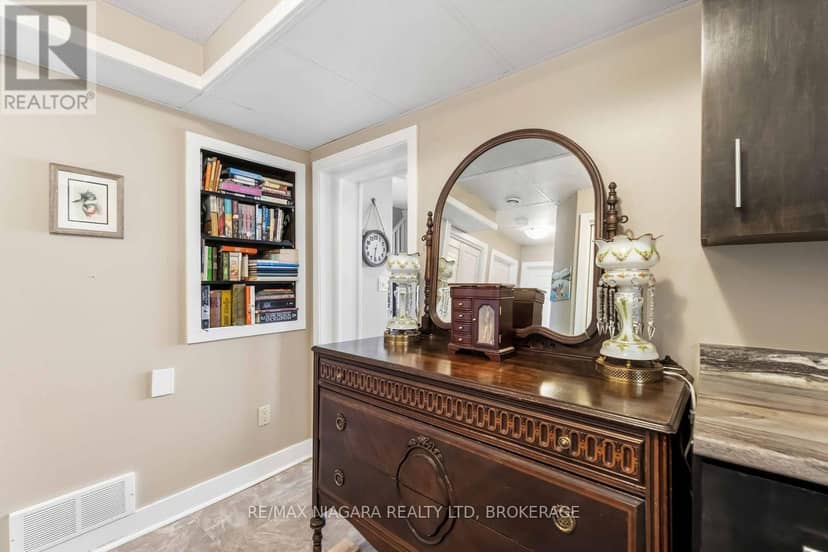 70 Riverside Drive — photo 33 of 40