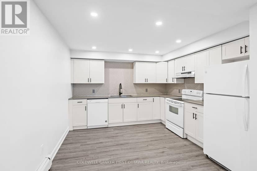 351 Amiens Street — photo 31 of 40