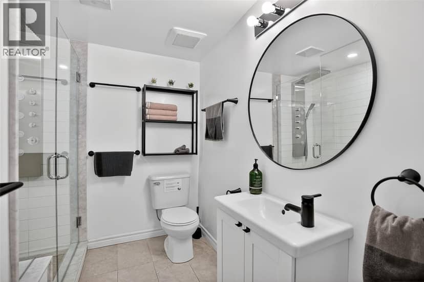 4084 Bluepoint DRIVE — photo 27 of 40
