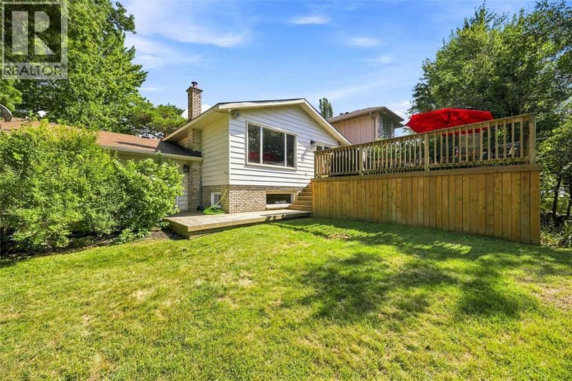 4084 Bluepoint DRIVE — photo 38 of 40