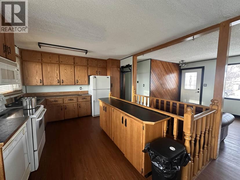 5204 TAMARACK CRESCENT, Fort Nelson, photo 5