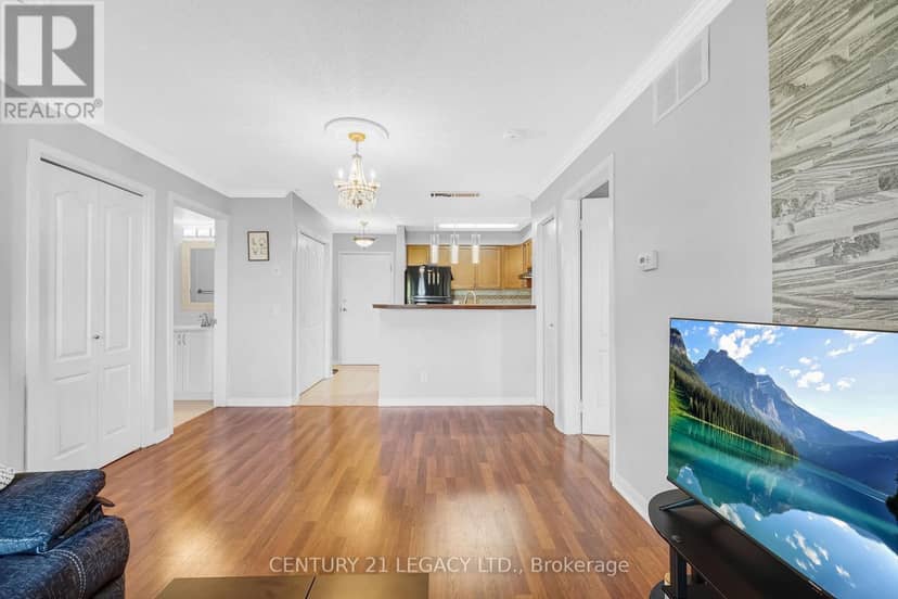 1307 - 8 Dayspring Circle, Brampton, photo 8