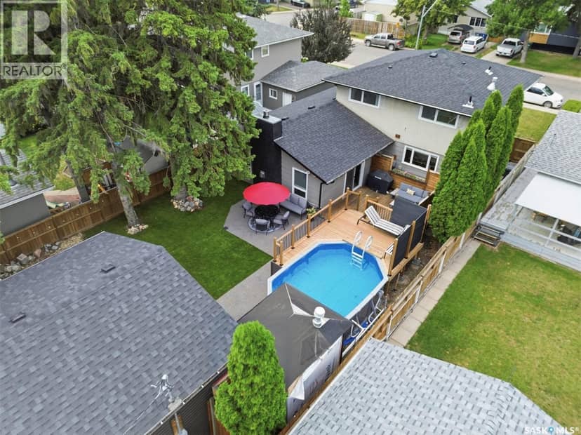 207 113th STREET W, Saskatoon