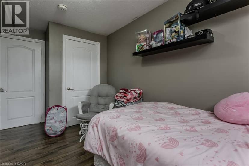 307 DUNSMURE Road — photo 37 of 40