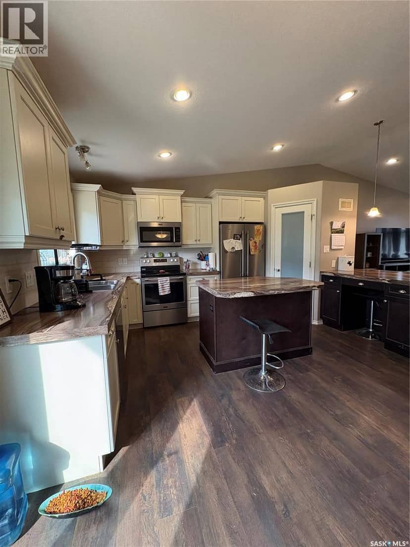 Rm of Livingstone Acreage — photo 3 of 37