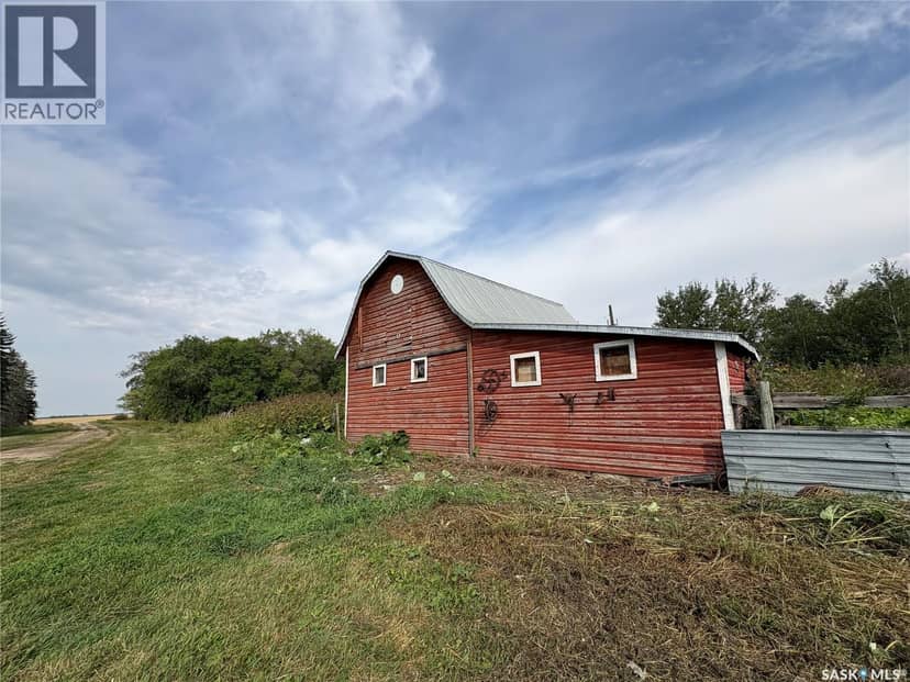 Rm of Livingstone Acreage — photo 34 of 37