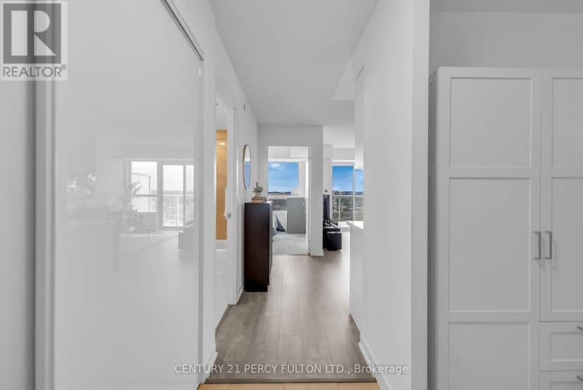 1704 - 10 Wilby Crescent — photo 8 of 38