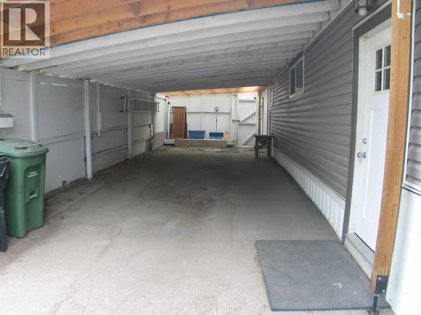 29, 3223 83 Street NW, Calgary, photo 2