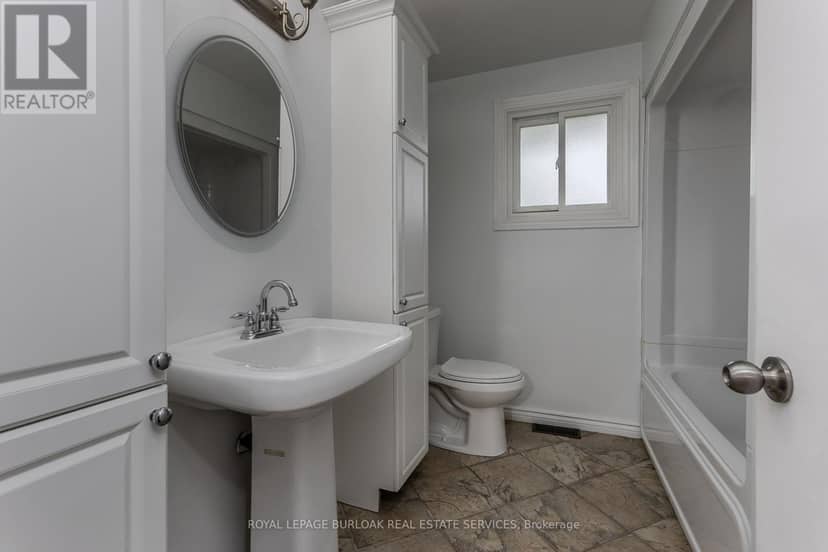 307 Dunsmure Road — photo 17 of 40
